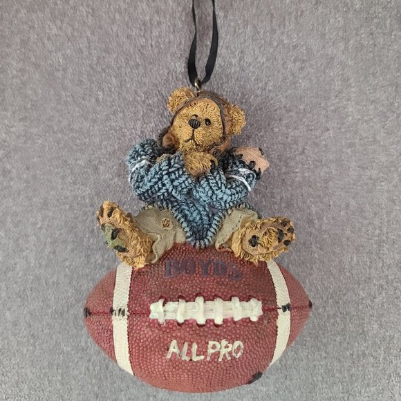Football Christmas Ornament - Knute...Half-time - Picture 1 of 4
